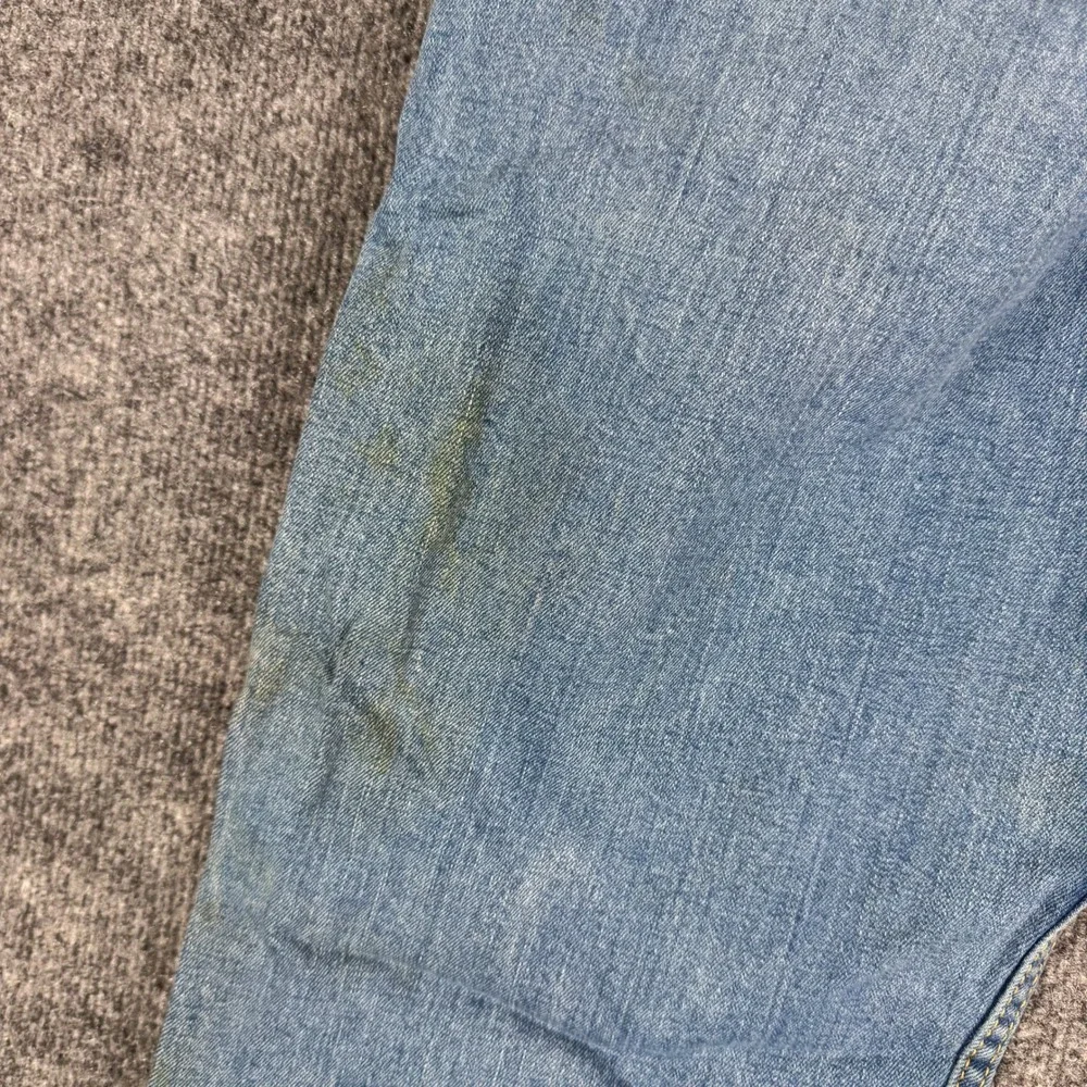 Levi's Jeans Mens Size 36x32 505 Regular Fit Straight Leg Light Wash Stained